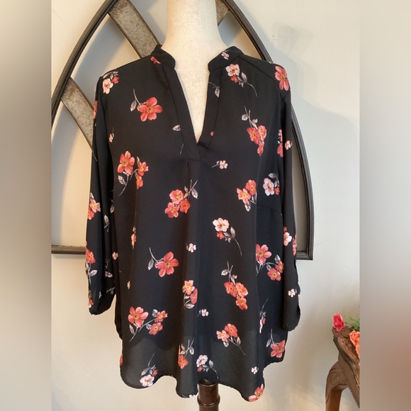 Lush | Tops | Lush Black Floral V Neck Blouse With Faux Convertible 34 ...